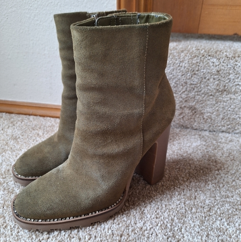 Karl Lagerfeld Women's Peppy Olive Suede Heeled Bootie Rhinestone Size 5.5